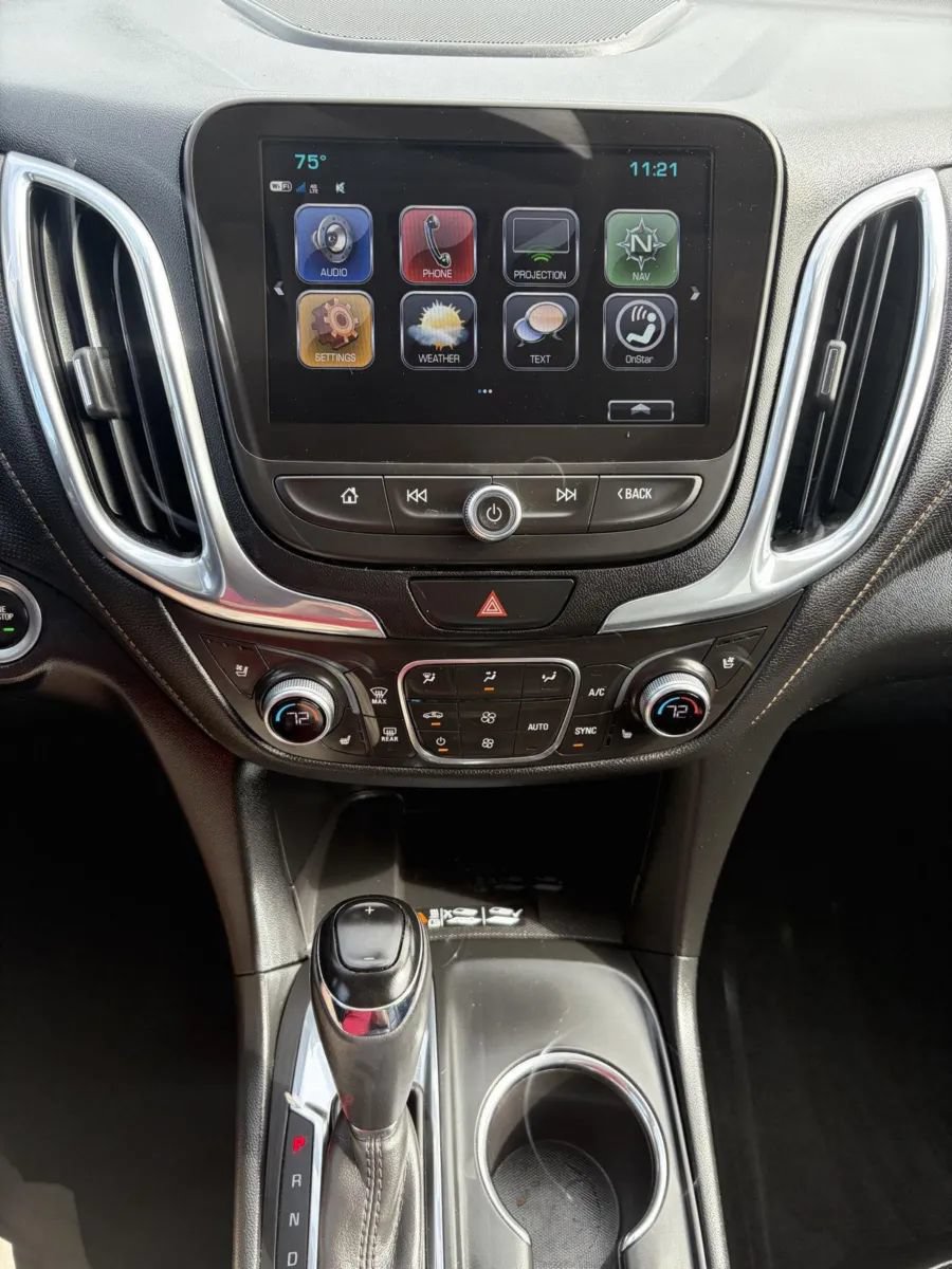 Used 2018 Chevrolet Equinox Premier AWD/4WD image 23