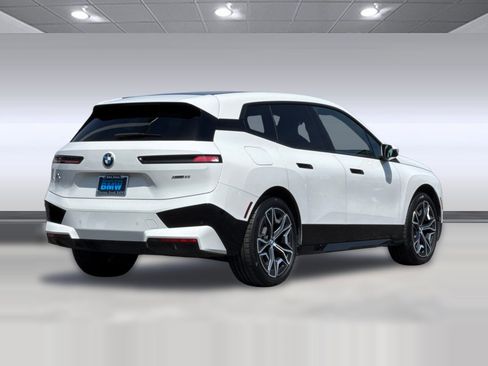Certified 2023 BMW iX xDrive50 w/ Sport Package AWD/4WD image 9