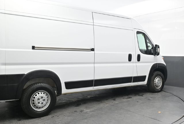 Used 2026 RAM ProMaster 2500 w/ Convenience Group FWD image 8