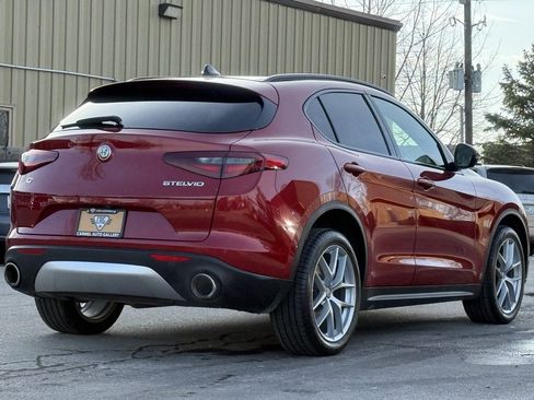 Used 2018 Alfa Romeo Stelvio Ti Sport image 5