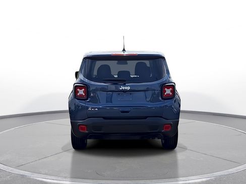 Used 2023 Jeep Renegade Latitude AWD/4WD image 7