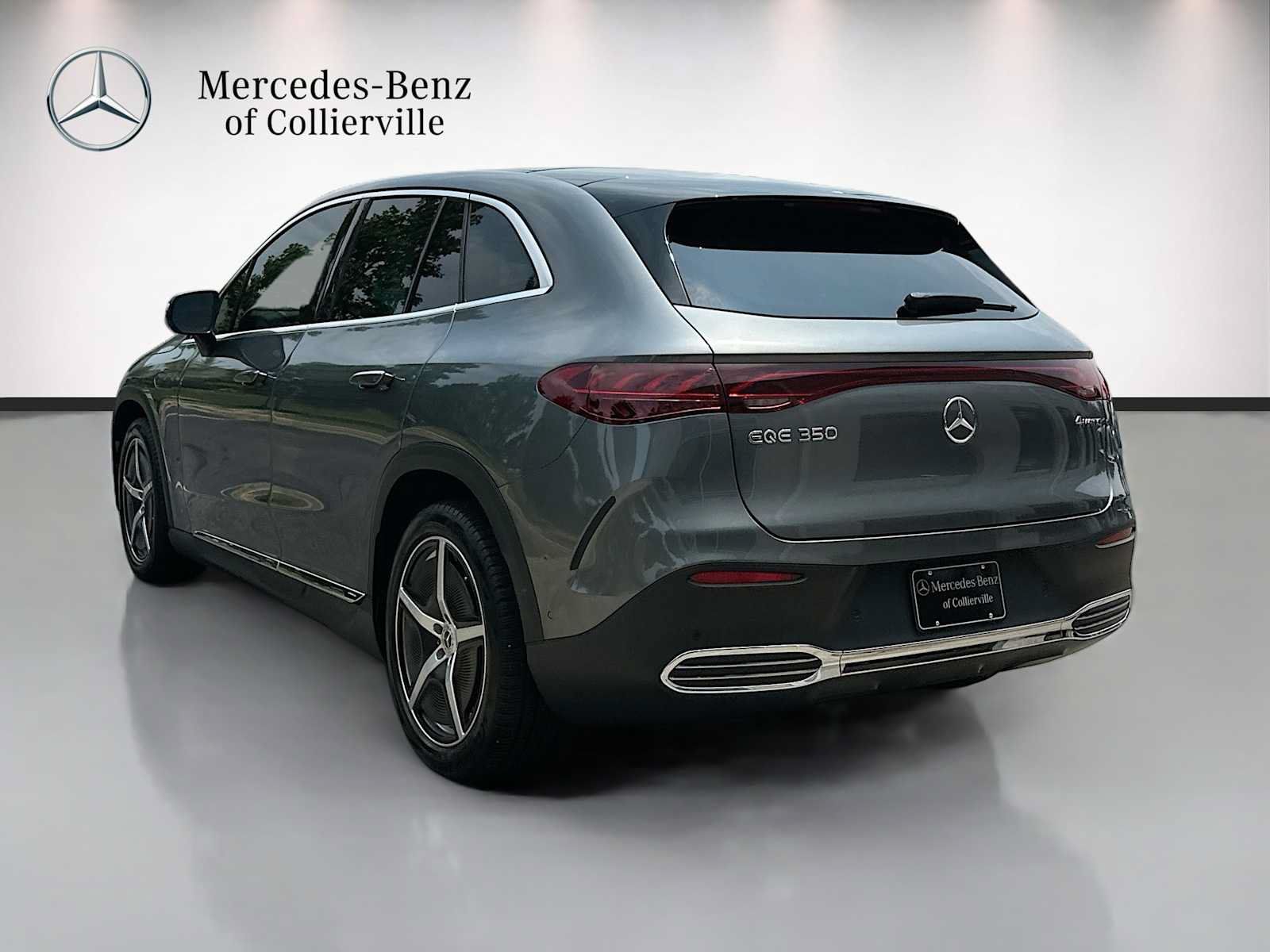 Used 2023 Mercedes-Benz EQE 350+ 4MATIC SUV w/ AMG Line Exterior Package image 7