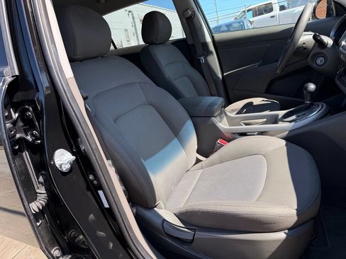 Used 2015 Kia Sportage LX AWD/4WD image 25