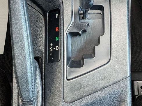 Used 2016 Toyota RAV4 LE AWD/4WD image 17
