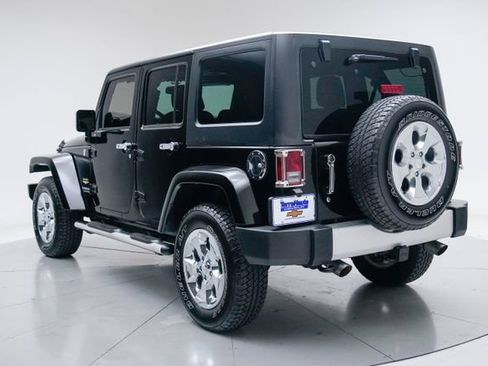 Used 2023 Jeep Wrangler Unlimited Sahara w/ LED Lighting Group AWD/4WD image 4