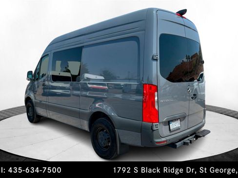 Used 2025 Mercedes-Benz Sprinter 2500 image 3