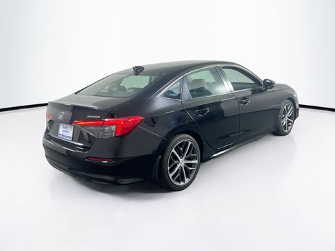 Used 2023 Honda Civic Touring image 5