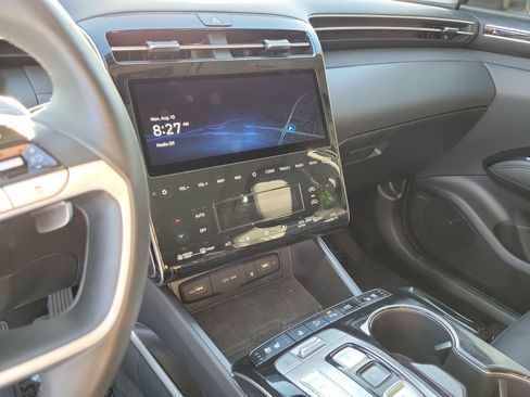 Used 2022 Hyundai Tucson Limited AWD/4WD image 22