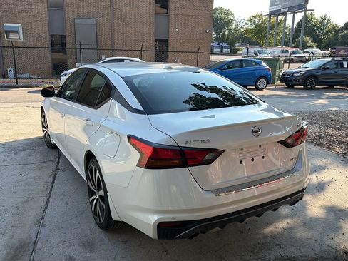 Used 2020 Nissan Altima 2.5 SR w/ Premium Package AWD/4WD image 3