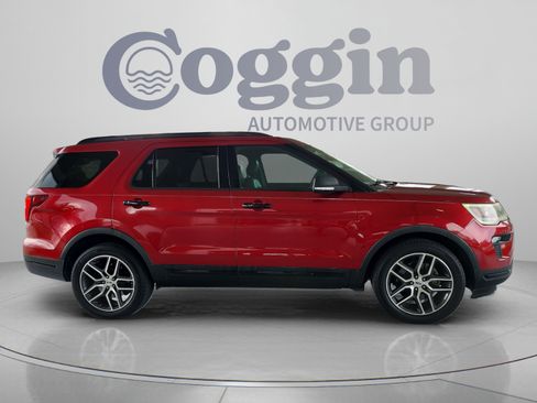 Used 2018 Ford Explorer Sport w/ Ford Safe & Smart Package AWD/4WD image 6
