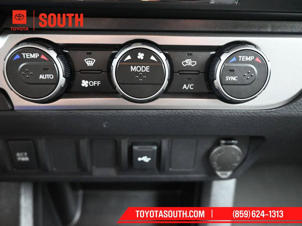 Used 2023 Toyota Tacoma SR AWD/4WD image 16
