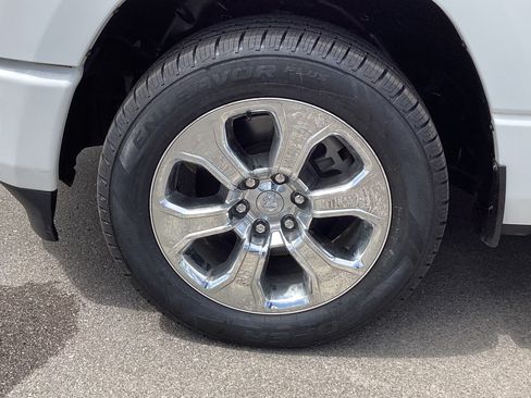 Used 2022 RAM 1500 Big Horn AWD/4WD image 10
