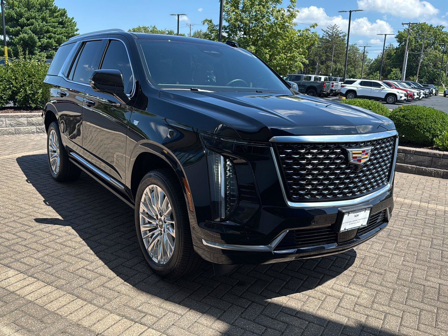 Used 2026 Cadillac Escalade Luxury w/ Touring Package AWD/4WD image 7