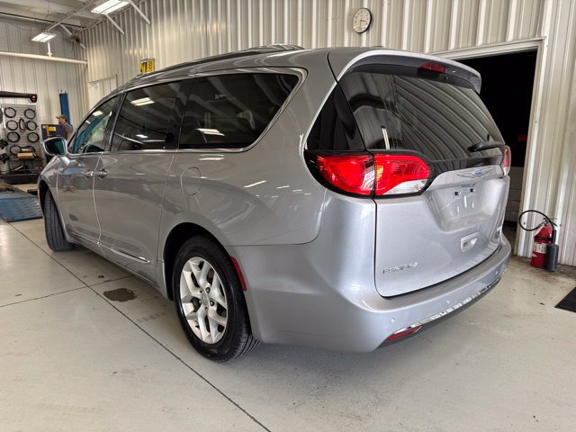 Used 2020 Chrysler Pacifica Limited FWD image 10
