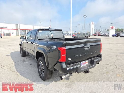 Certified 2026 Toyota Tacoma TRD Sport AWD/4WD image 26