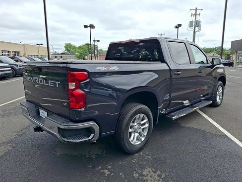 Used 2023 Chevrolet Silverado 1500 LT AWD/4WD image 9