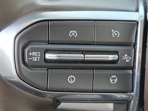 Used 2025 GMC Acadia Denali w/ Super Cruise Package AWD/4WD image 8