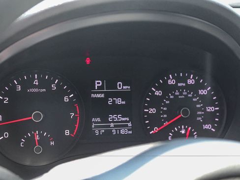 Used 2023 Kia Rio S FWD image 28