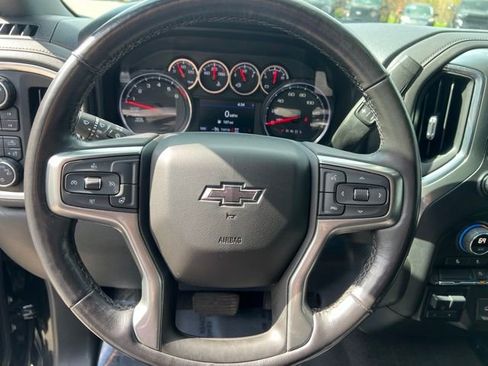 Used 2020 Chevrolet Silverado 1500 LT Trail Boss w/ Convenience Package AWD/4WD image 22