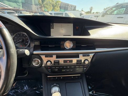Used 2017 Lexus ES 350 w/ Navigation System Package FWD image 15