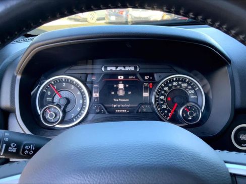 Used 2022 RAM 1500 Big Horn w/ Night Edition image 24