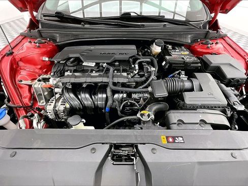 Used 2023 Hyundai Elantra SEL image 10