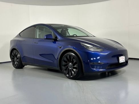 Used 2022 Tesla Model Y Performance AWD/4WD image 1