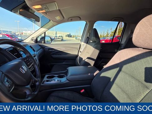 Used 2024 Honda Ridgeline Sport image 11