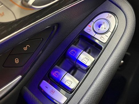 Certified 2022 Mercedes-Benz GLC 300 4MATIC w/ Multimedia Package Lite image 20