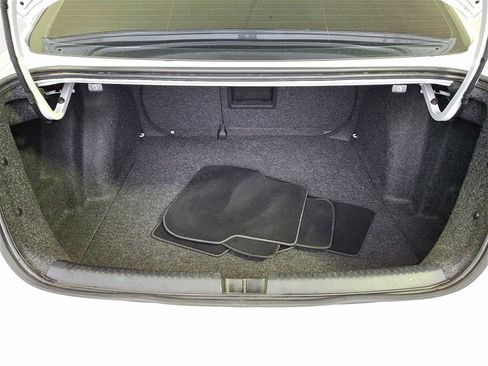 Used 2016 Volkswagen Jetta Sport image 31