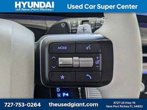 Used 2024 Hyundai Santa Fe Limited AWD/4WD image 39