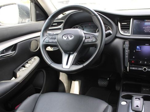 Certified 2025 INFINITI QX50 Luxe image 30
