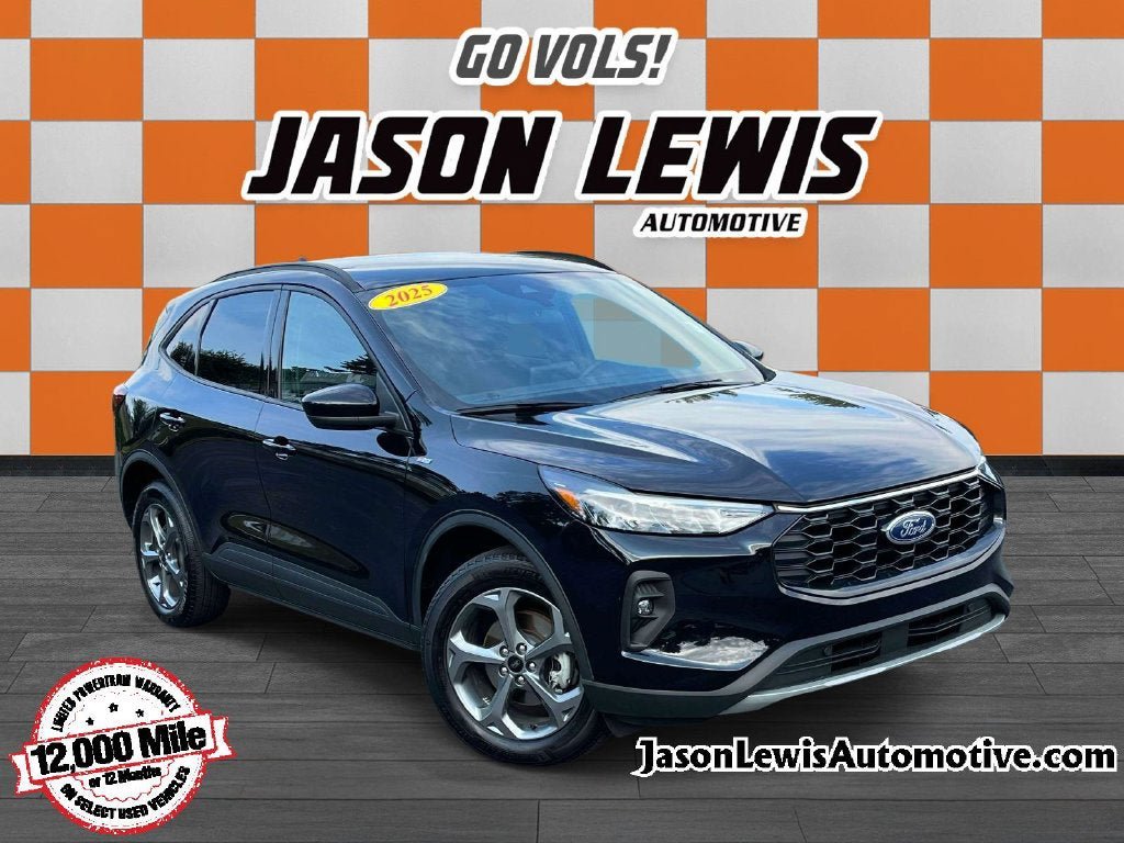 Used 2025 Ford Escape ST-Line Select AWD/4WD image 1