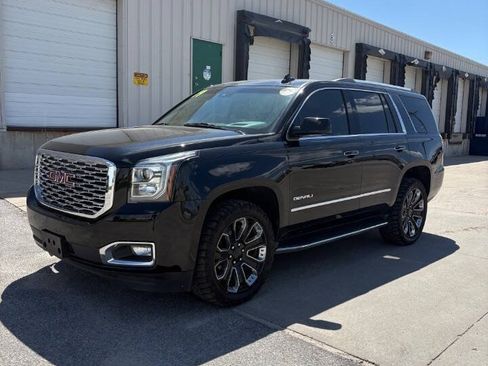 Used 2019 GMC Yukon Denali w/ Open Road Package AWD/4WD image 3