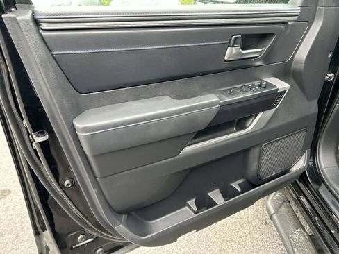 Used 2025 Toyota Tundra Platinum AWD/4WD image 14