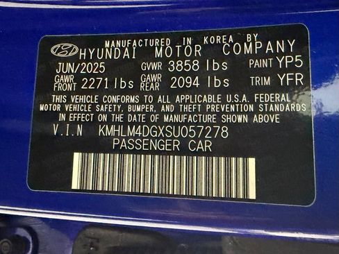 Used 2025 Hyundai Elantra Sport image 26