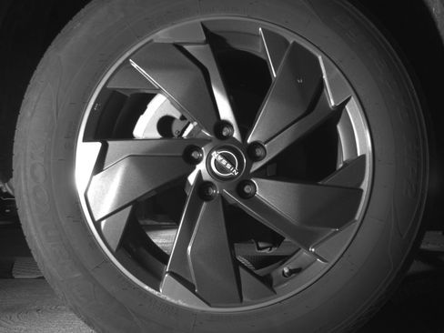 Used 2025 Nissan Rogue SV image 15