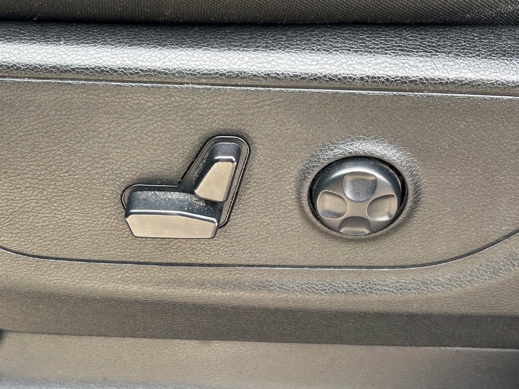 Used 2020 RAM 1500 Lone Star RWD image 23