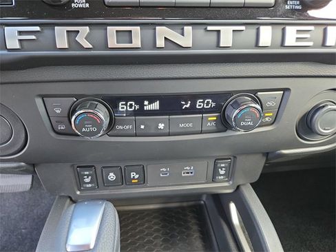 New 2025 Nissan Frontier SV w/ SV Convenience Package image 28