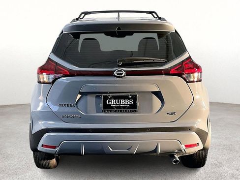 Used 2024 Nissan Kicks SR w/ SR Premium Package image 6