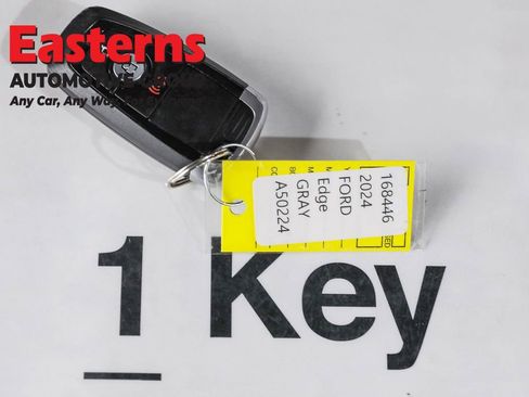 Used 2024 Ford Edge SEL image 24