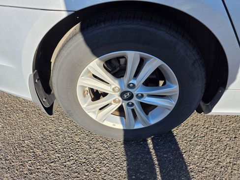 Used 2013 Hyundai Sonata GLS w/ Popular Equipment Pkg image 9