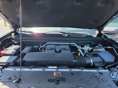 Certified 2024 Chevrolet Colorado LT w/ LT Convenience Package II RWD image 14