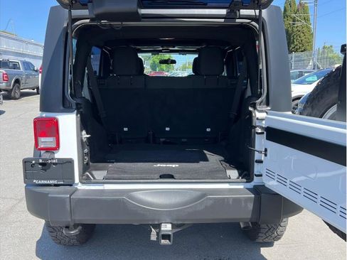Used 2017 Jeep Wrangler Unlimited Sport AWD/4WD image 5