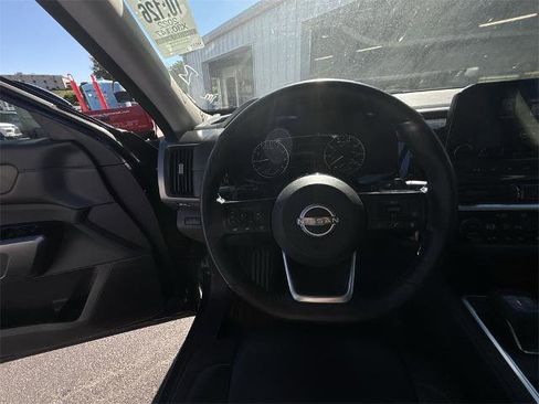 Certified 2022 Nissan Pathfinder SL w/ Cargo Package image 20