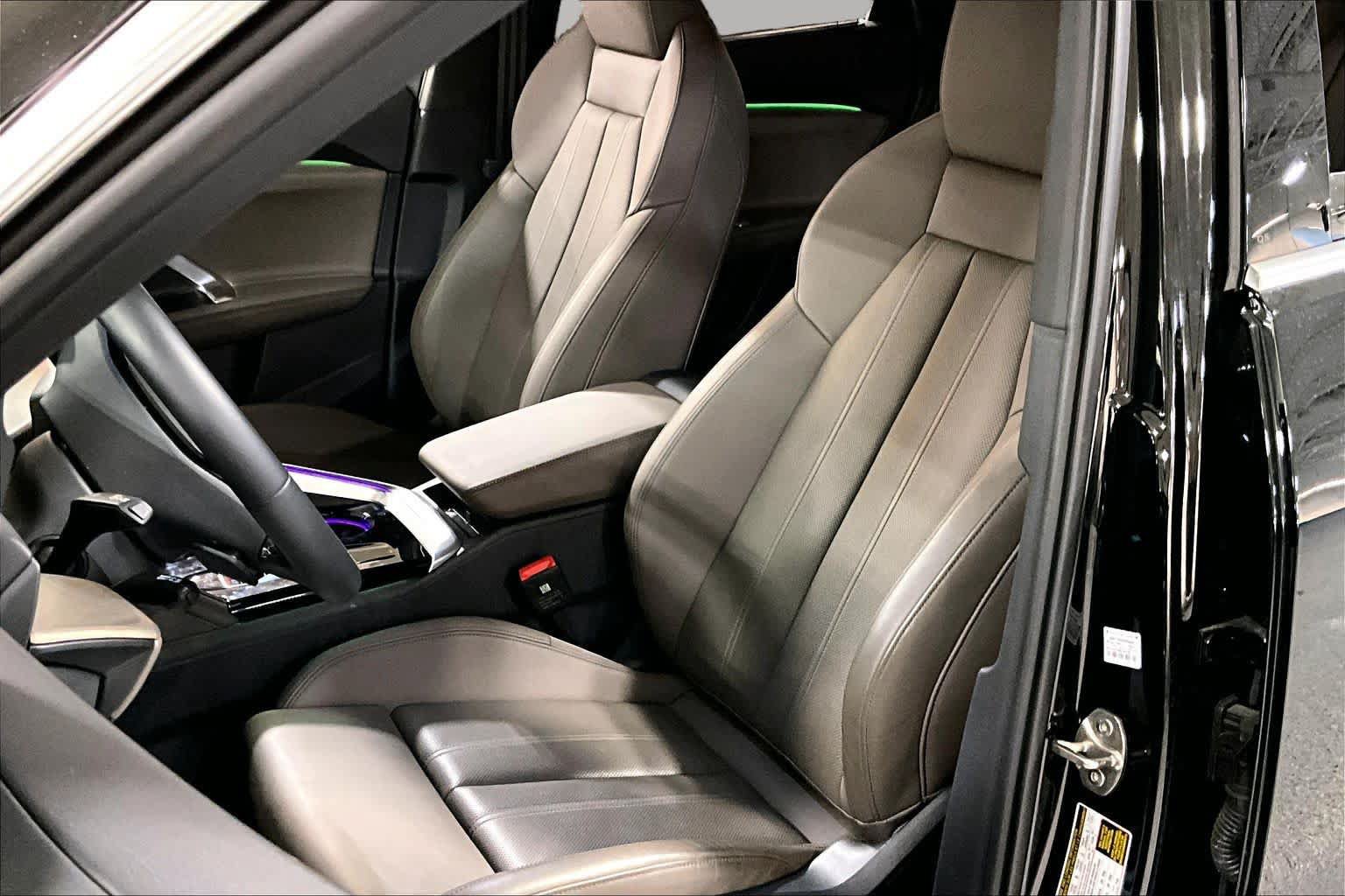 Certified 2025 Audi Q5 Premium w/ Premium Plus AWD/4WD image 8