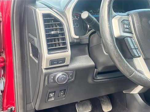 Used 2019 Ford F150 Lariat w/ Equipment Group 502A Luxury image 11