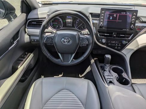 Used 2024 Toyota Camry SE w/ Audio Upgrade Package FWD image 15