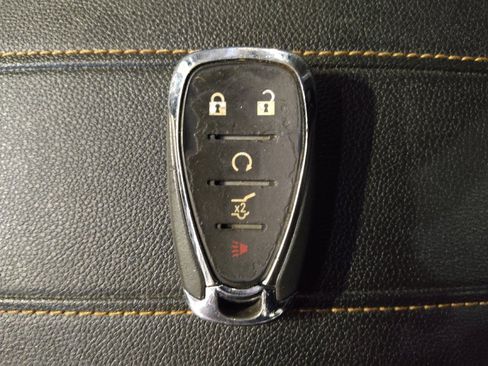 Used 2019 Chevrolet Traverse LT image 32