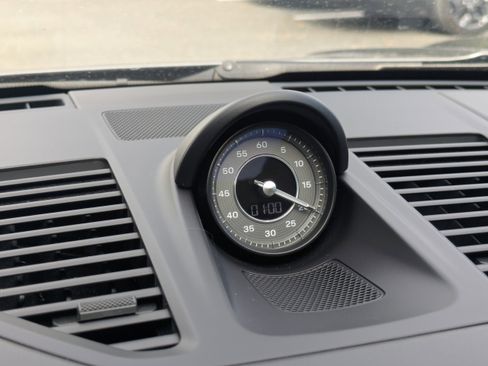 Used 2021 Porsche 911 Turbo image 25